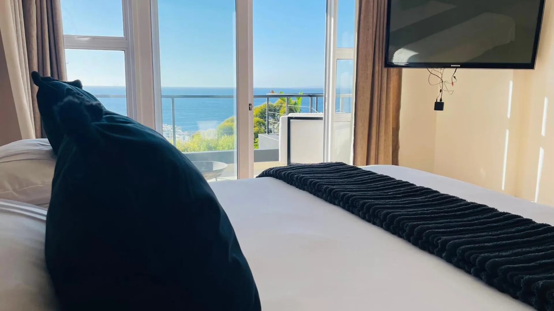 Cape20 - Luxury Villa Stay Cape Town Guest house
