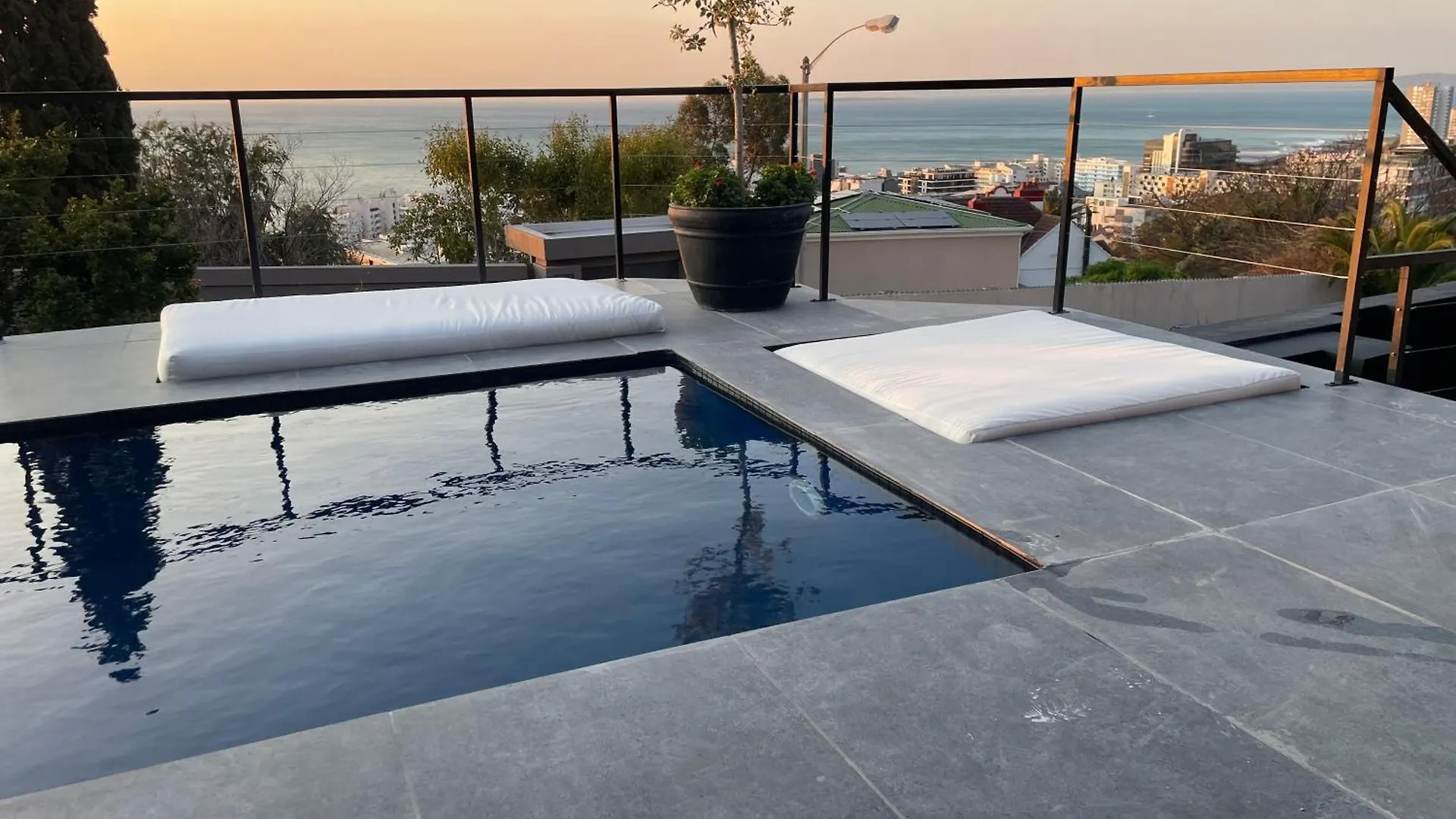 Guest house Cape20 - Luxury Villa Stay Cape Town
